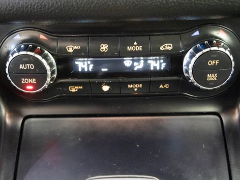 Used 2016 Mercedes-Benz GLA 250 GLA 250 image 25