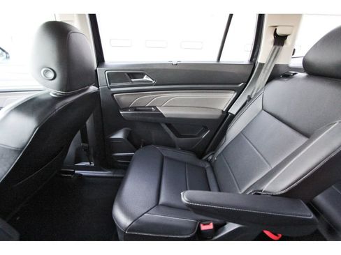 Used 2023 Volkswagen Atlas SEL R-Line AWD/4WD image 13