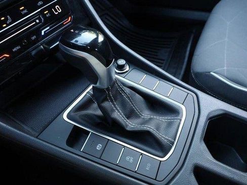Used 2025 Volkswagen Jetta Sport FWD image 15