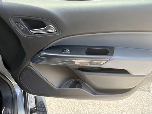 Used 2019 Chevrolet Colorado Z71 AWD/4WD image 15