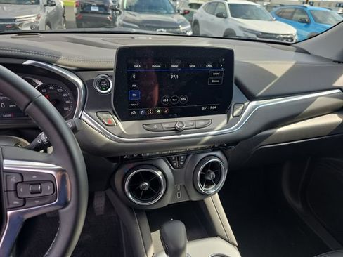 Certified 2024 Chevrolet Blazer LT w/ Midnight/Sport Edition FWD image 19