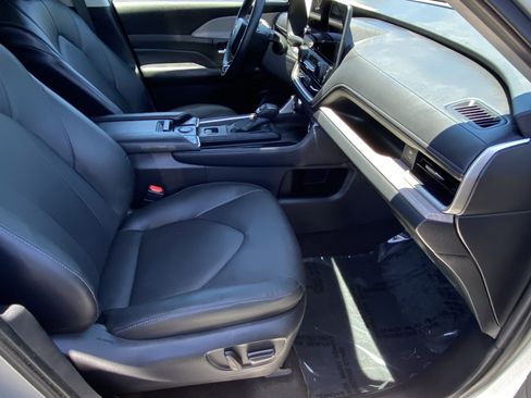 Certified 2024 Toyota Grand Highlander AWD Hybrid image 10