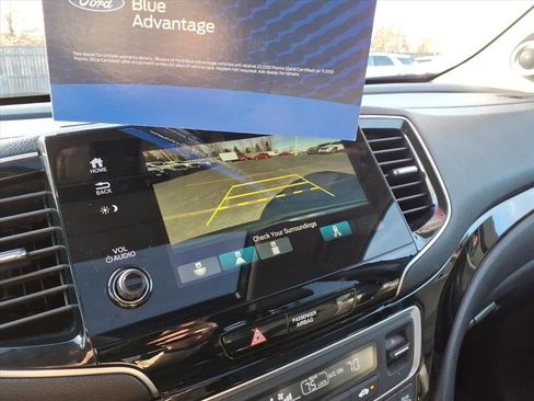 Used 2019 Honda Pilot Touring image 11