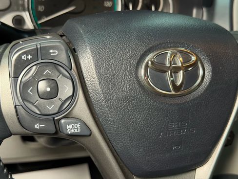 Used 2014 Toyota Venza XLE image 40