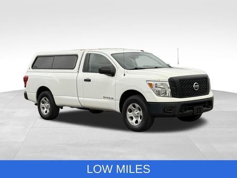 Used 2019 Nissan Titan S AWD/4WD image 11
