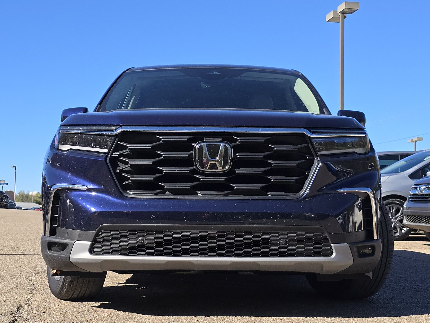 Used 2025 Honda Pilot EX-L image 11