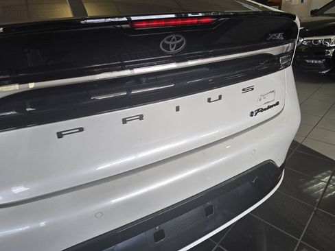 Used 2023 Toyota Prius Prime FWD image 30