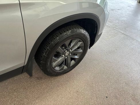 Used 2024 Honda Ridgeline Sport image 17