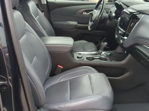 Used 2020 Chevrolet Traverse Premier w/ LPO, Blackout Package AWD/4WD image 20