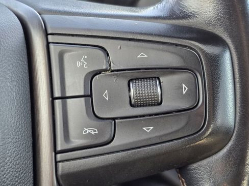 Used 2021 GMC Sierra 1500 AT4 w/ AT4 Preferred Package AWD/4WD image 16