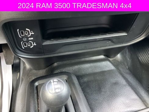 Used 2024 RAM 3500 Tradesman image 29