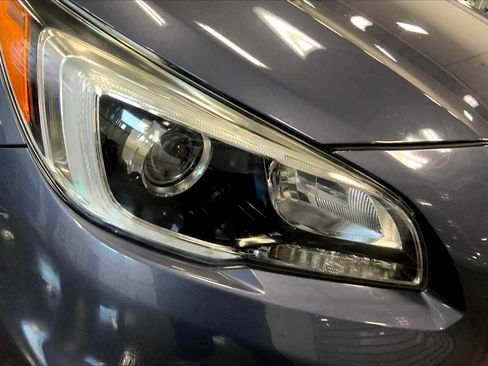 Used 2016 Subaru Outback 2.5i Premium image 25
