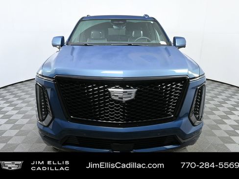Certified 2025 Cadillac Escalade ESV Sport Platinum w/ LPO, ONYX Package image 32