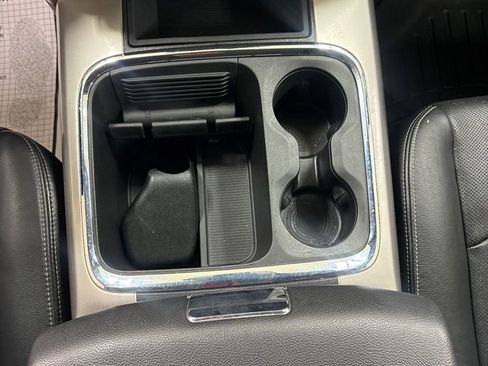 Used 2018 RAM 1500 Laramie w/ Convenience Group AWD/4WD image 14