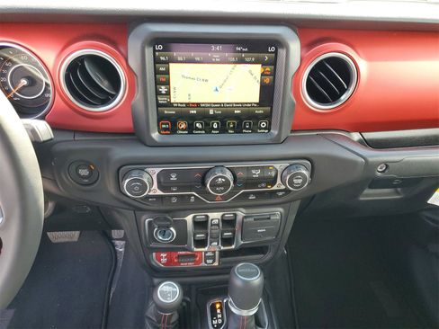 Used 2023 Jeep Gladiator Rubicon w/ LED Lighting Group image 15