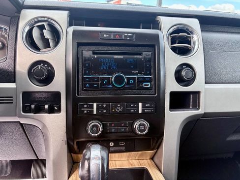 Used 2011 Ford F150 Lariat w/ Lariat Chrome Pkg image 16