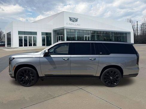 New 2026 Cadillac Escalade ESV Platinum Sport AWD/4WD image 6