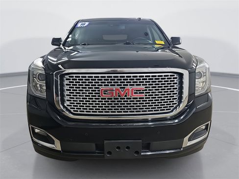 Used 2016 GMC Yukon XL Denali image 11