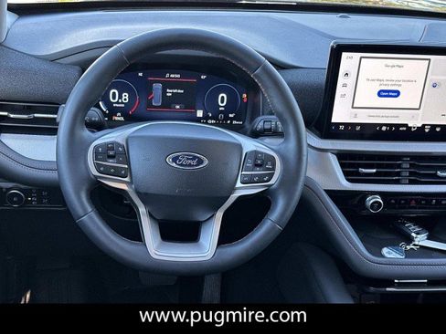 Used 2025 Ford Explorer Active w/ Active Comfort Package image 23