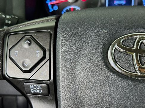 Used 2023 Toyota Tacoma SR image 13