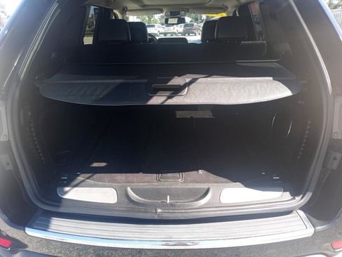 Used 2012 Jeep Grand Cherokee Overland image 15