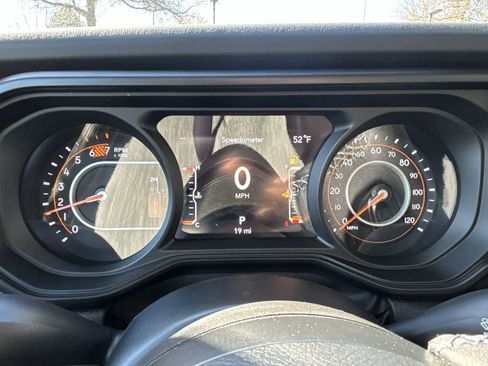 New 2026 Jeep Wrangler Unlimited Rubicon image 13