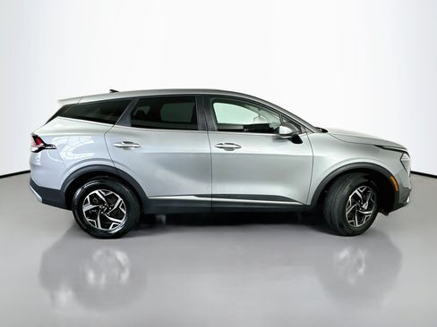 Used 2024 Kia Sportage LX AWD/4WD image 8