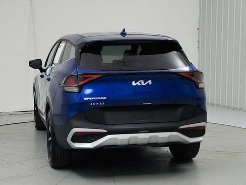Used 2025 Kia Sportage EX FWD image 6
