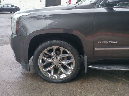 Used 2016 GMC Yukon Denali w/ Open Road Package image 8