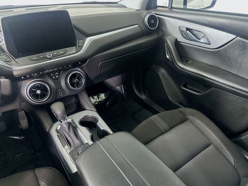 Used 2024 Chevrolet Blazer LT FWD image 19