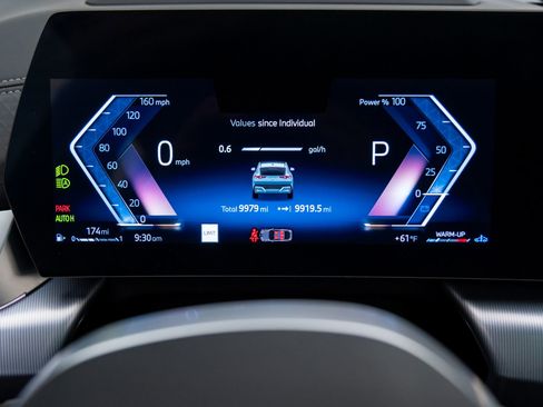 Certified 2025 BMW X2 xDrive28i w/ Premium Package image 24