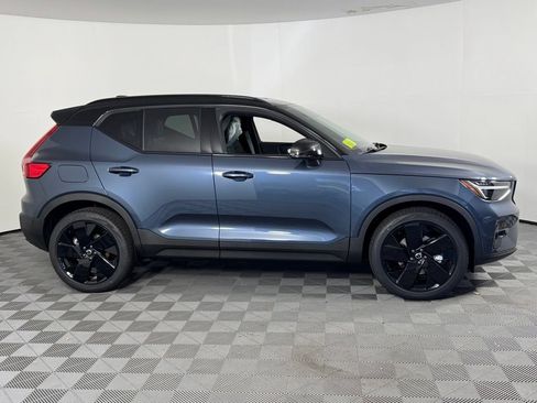 New 2026 Volvo XC40 B5 Ultra w/ Protection Package Premier AWD/4WD image 4