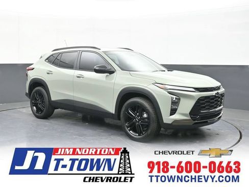 New 2026 Chevrolet Trax ACTIV w/ Driver Confidence Package FWD image 1