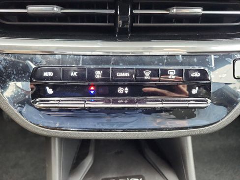 New 2026 Buick Envista Avenir FWD image 17