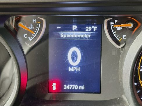 Used 2025 Jeep Wrangler Sport S image 18