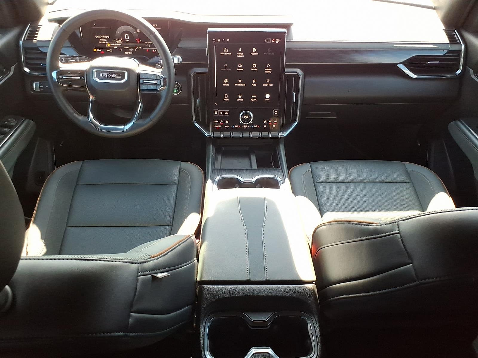 Used 2024 GMC Acadia AT4 AWD/4WD image 10