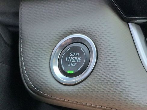 Certified 2025 Chevrolet Equinox LT w/ Convenience Package II image 14