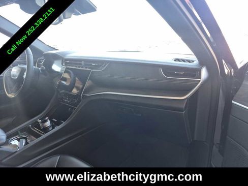 Used 2024 Jeep Grand Cherokee Limited w/ Trailer Tow Package AWD/4WD image 7