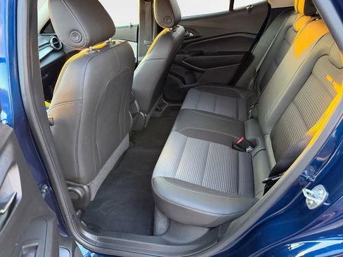 Certified 2024 Chevrolet Trax LT image 23