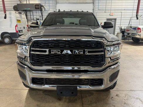 Used 2022 RAM 2500 Tradesman w/ Chrome Appearance Group AWD/4WD image 42