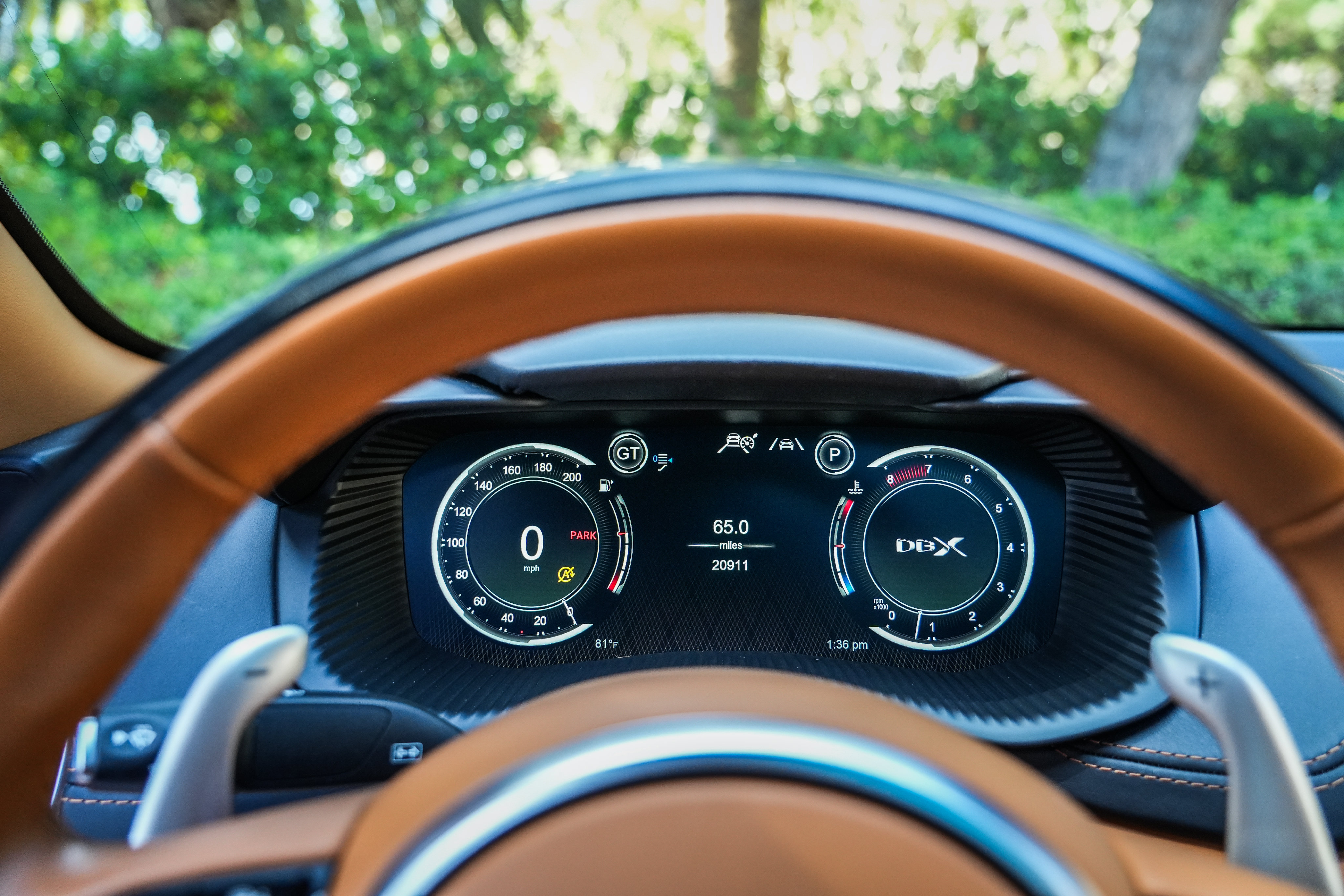 Used 2023 Aston Martin DBX AWD/4WD image 11
