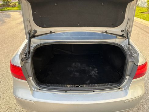 Used 2009 Hyundai Sonata GLS FWD image 24