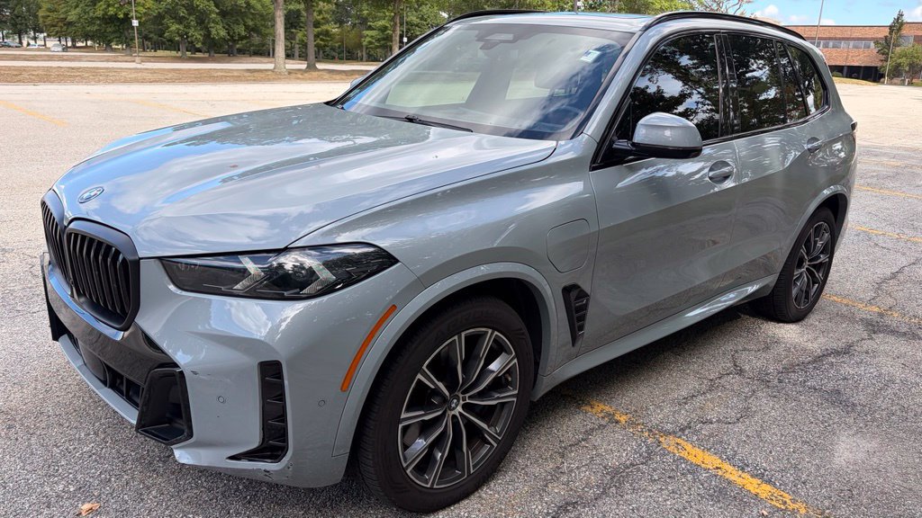 Certified 2024 BMW X5 xDrive50e w/ M Sport Package AWD/4WD image 1