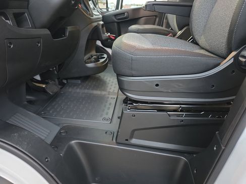 New 2026 RAM ProMaster 2500 w/ Convenience Group image 18