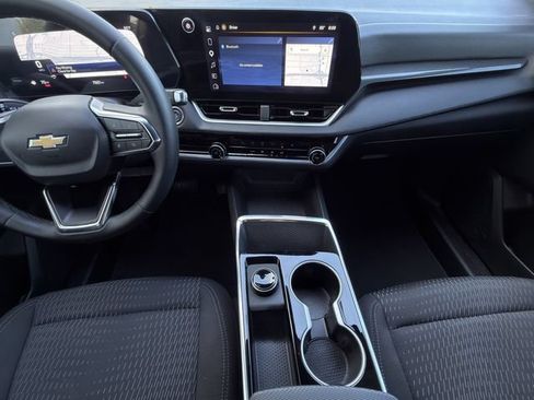 Certified 2026 Chevrolet Equinox LT FWD image 16
