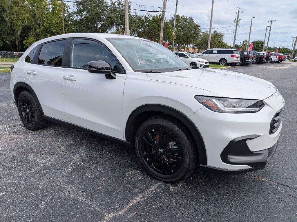 Used 2026 Honda HR-V Sport image 2