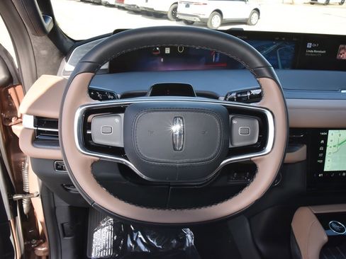 New 2025 Lincoln Navigator L Black Label image 25