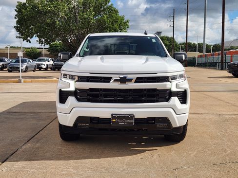 Used 2023 Chevrolet Silverado 1500 RST AWD/4WD image 3