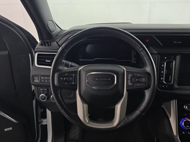 Used 2022 GMC Yukon Denali AWD/4WD image 14