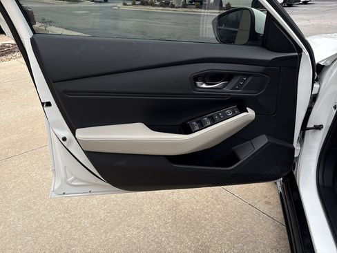 Used 2025 Honda Accord Touring image 14